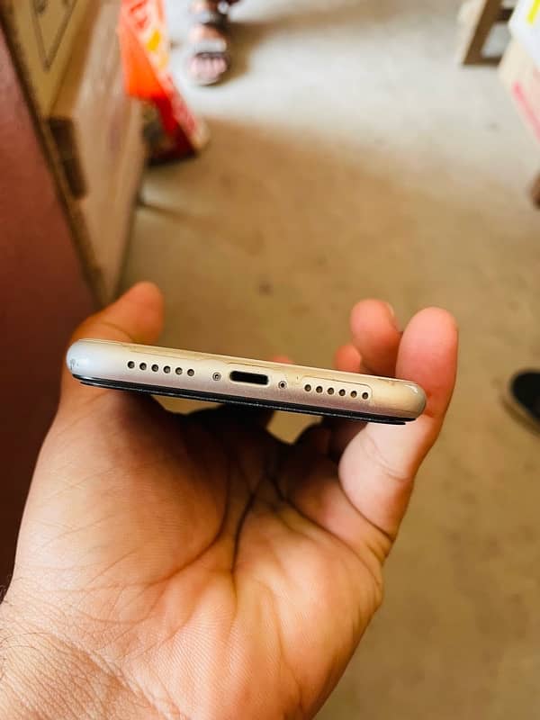 iphone 11 factory unlock 64 gb single sim sin time available 6