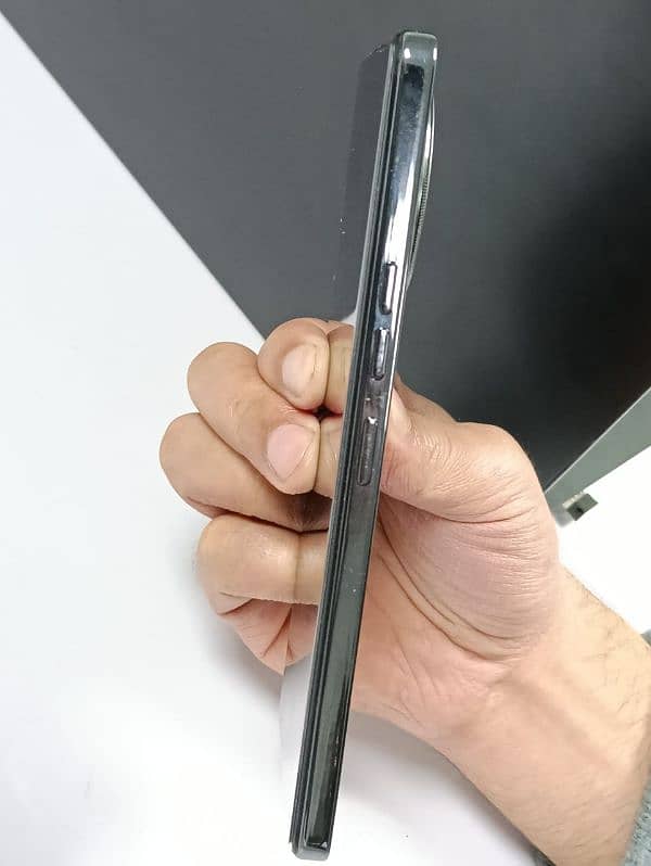 Tecno Camon 30 24gb Ram 256gb Storage 3
