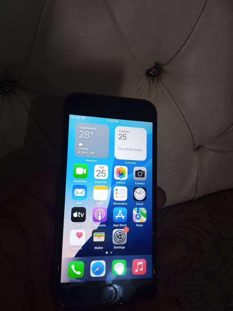 Apple iPhone SE 2020 - (64GB) RED - Best Condition. Non PTI 3