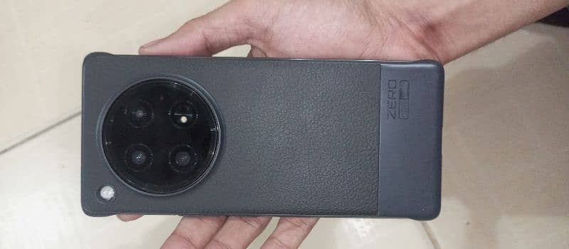Infinix Zero 40 8/256 (Rock Black color) 3