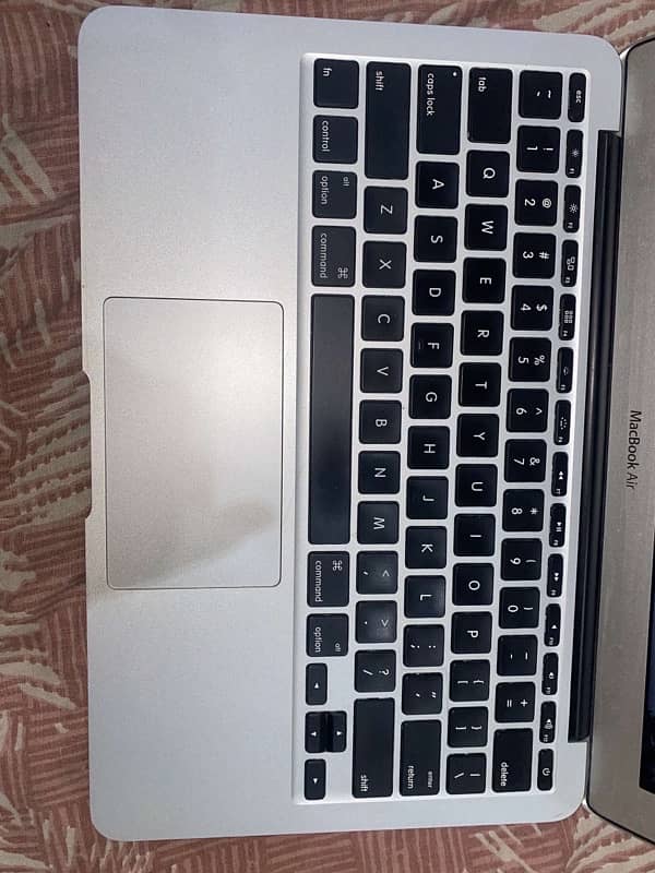 MacBook Air 2015 fresh condition 1