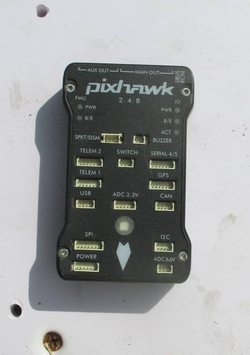 Pixhawk 2.4. 8 + GPS and Compass Module (Free anti-vibration mount) 2