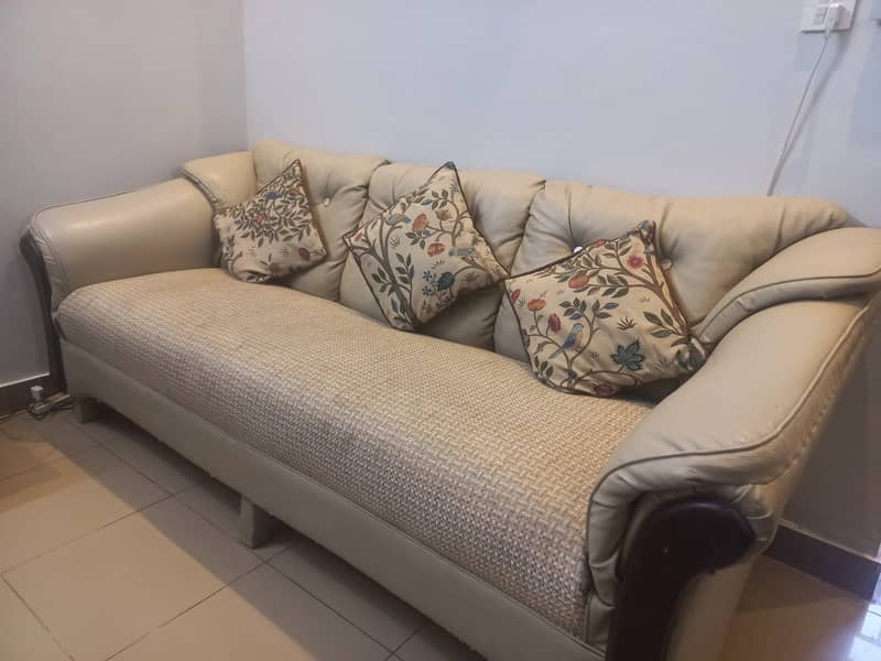 5 seater sofa 0