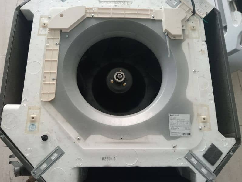 Daikin company ceiling cassette DC inverter 0