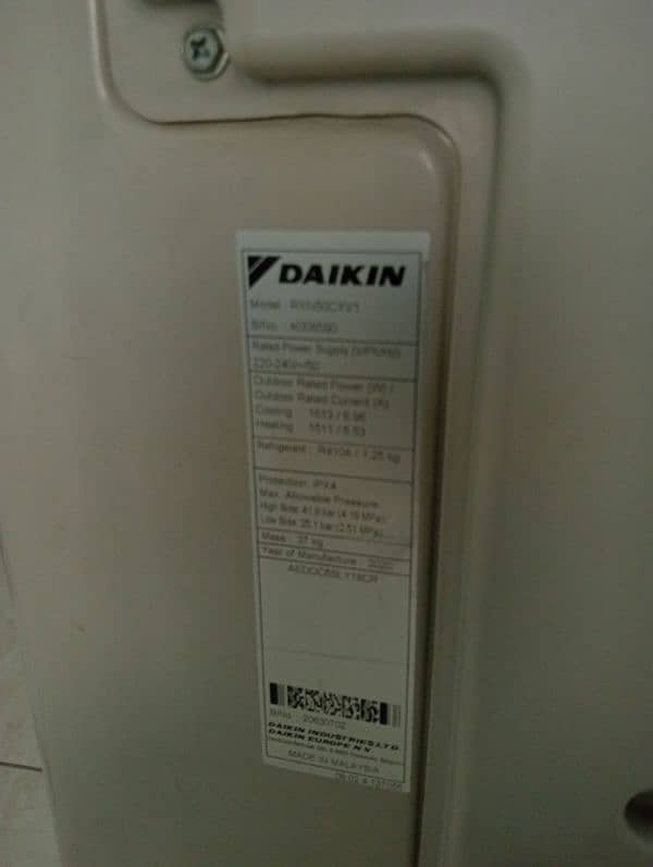Daikin company ceiling cassette DC inverter 2
