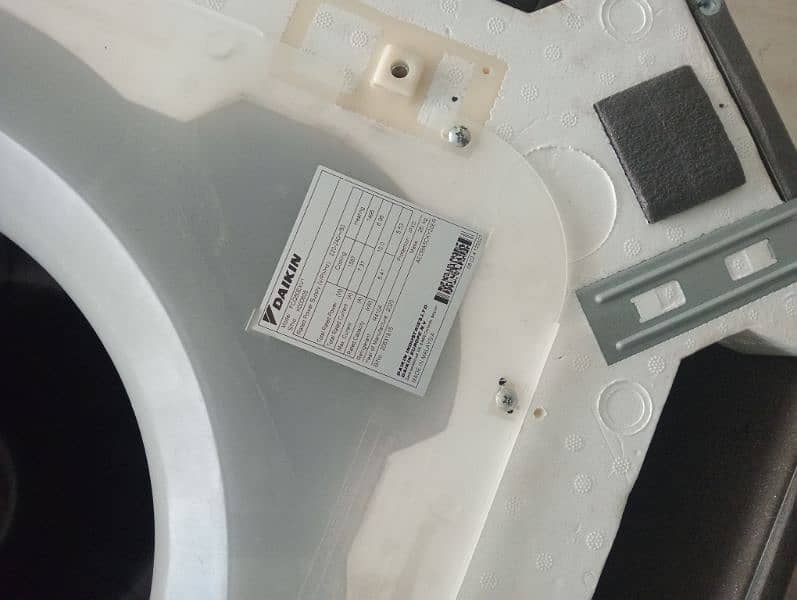 Daikin company ceiling cassette DC inverter 3