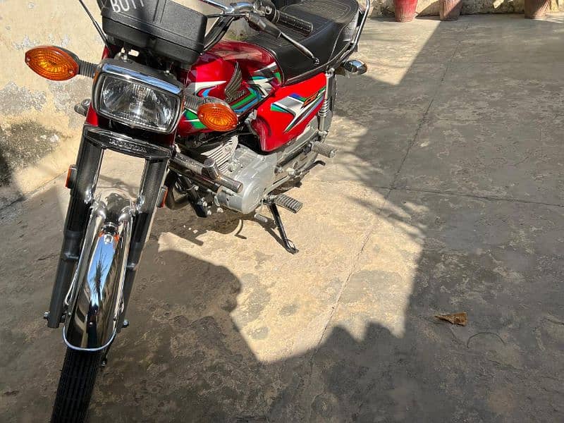HONDA CG 125 TOTAL GENUINE 2023 MODEL 3
