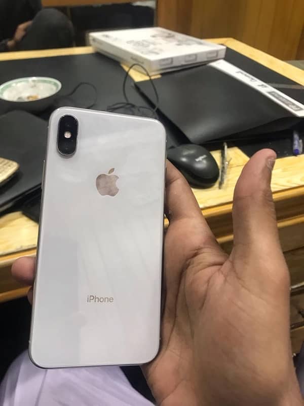 I phone X white colour 4