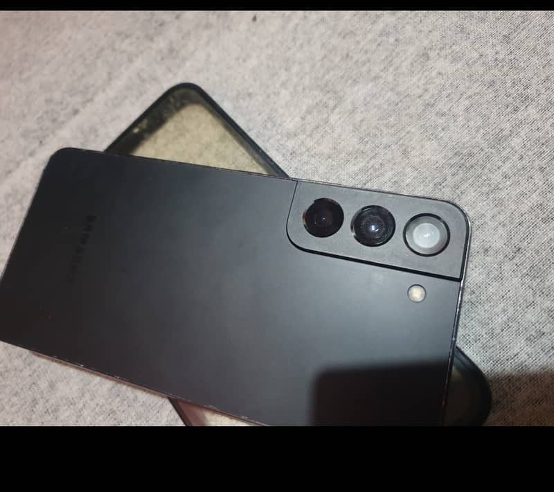 S22 Pta Approved Dual Sim. Black Color. 3