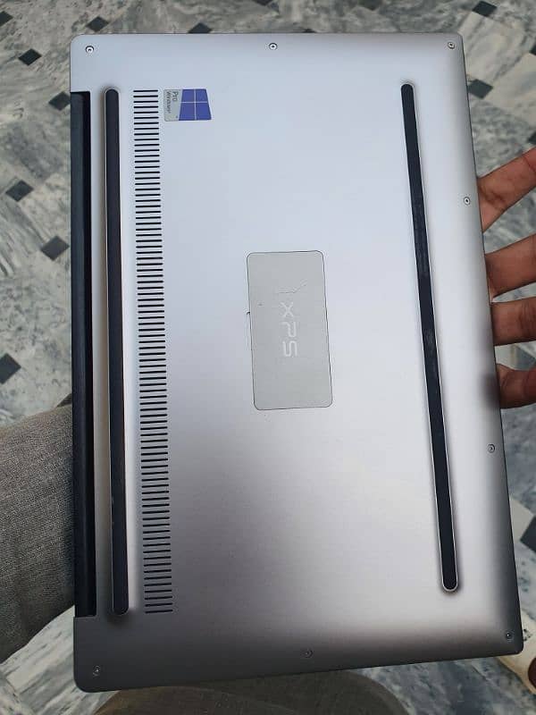 Dell XPS 9360 Core i5 7th generation 4K Touch 3