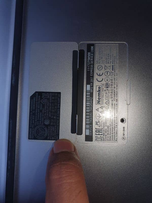 Dell XPS 9360 Core i5 7th generation 4K Touch 5