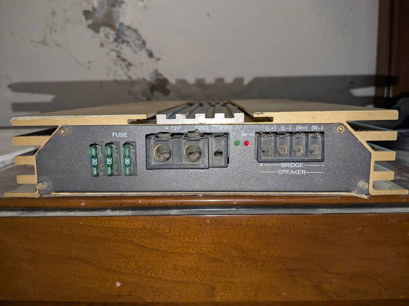 Silence made in USA Monoblock amplifier 2000rms 3