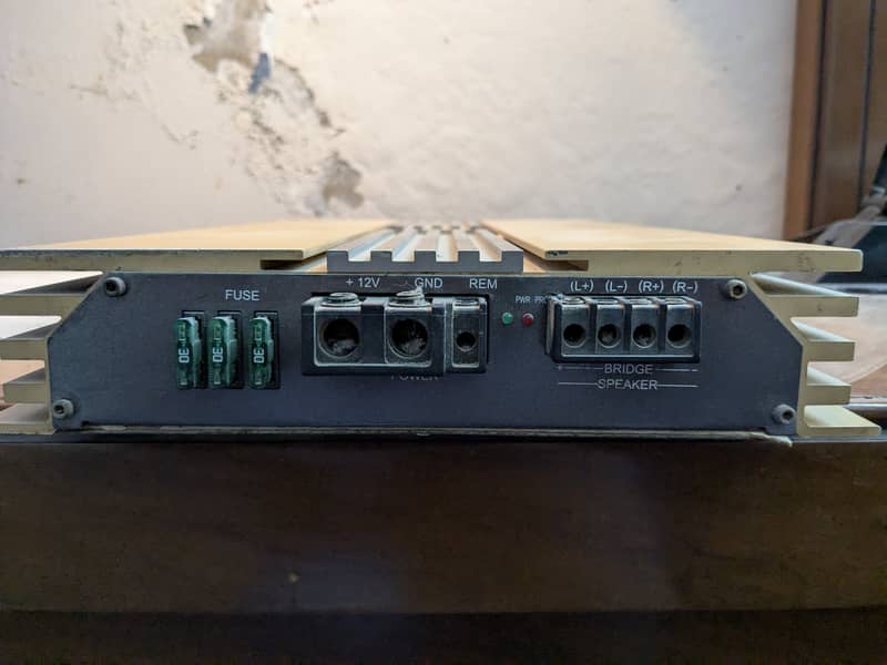 Silence made in USA Monoblock amplifier 2000rms 5
