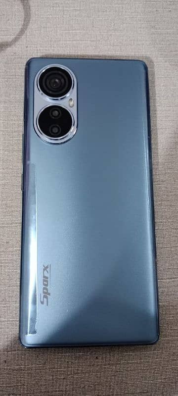 Edge 20 Pro 1