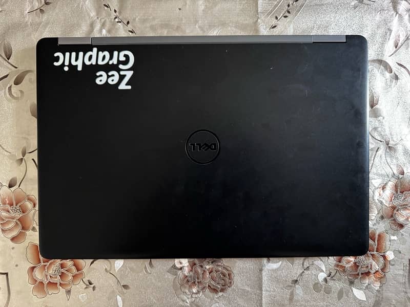 Dell Latitude E5570 4