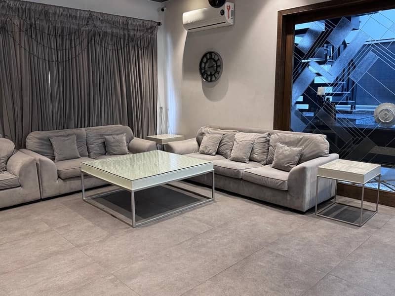 6 seater sofa set with high quality tables good condition 1