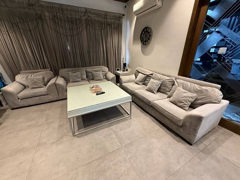 6 seater sofa set with high quality tables good condition 3