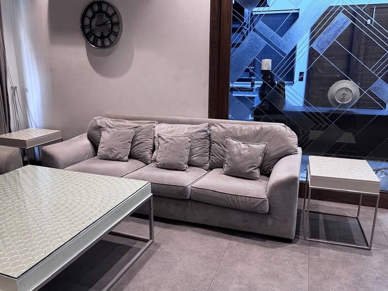 6 seater sofa set with high quality tables good condition 6