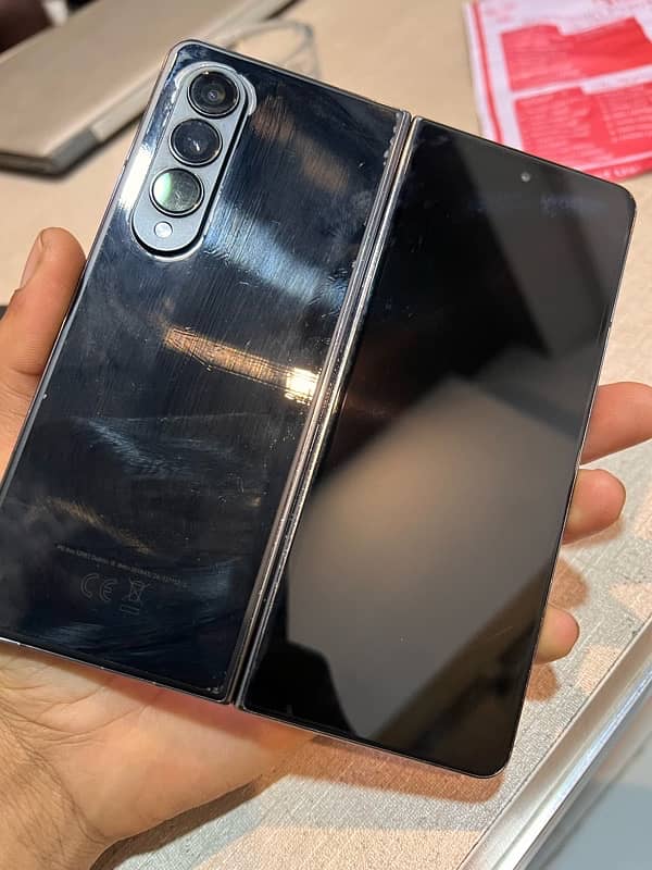 samsung zfold 4 in a good condition 0