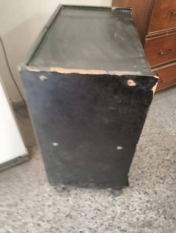 Tv Trolley 4 wheeler 2