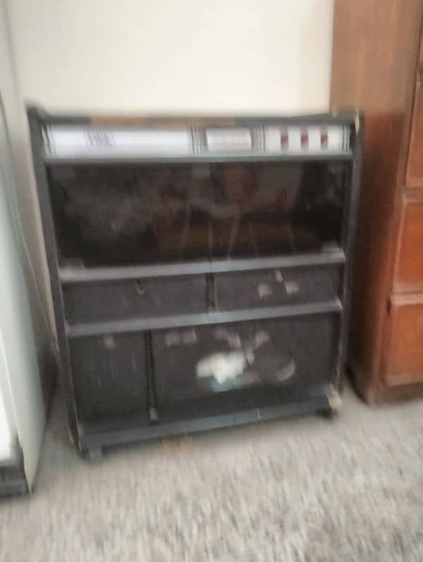 Tv Trolley 4 wheeler 6