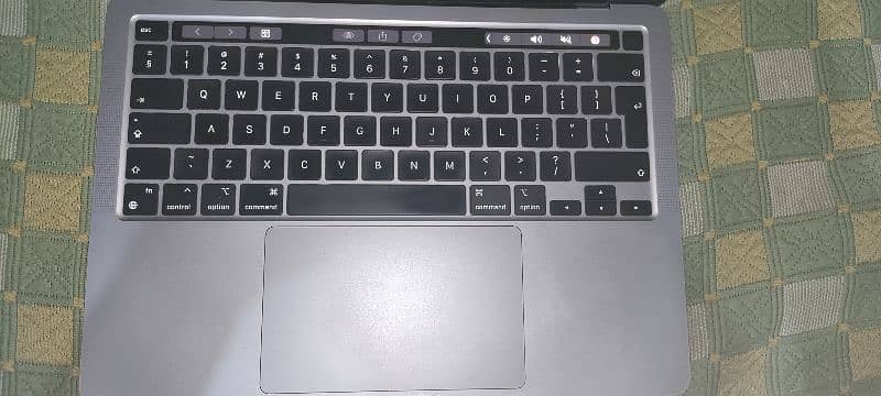 MacBook m1 pro 2020 grey 4