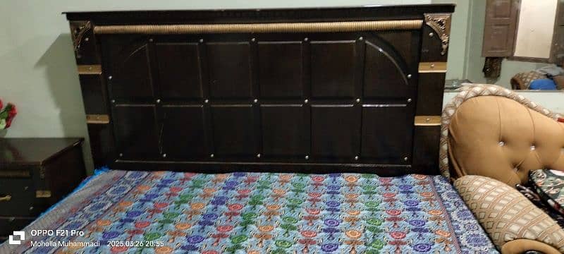 double bed  show case dressing table 7