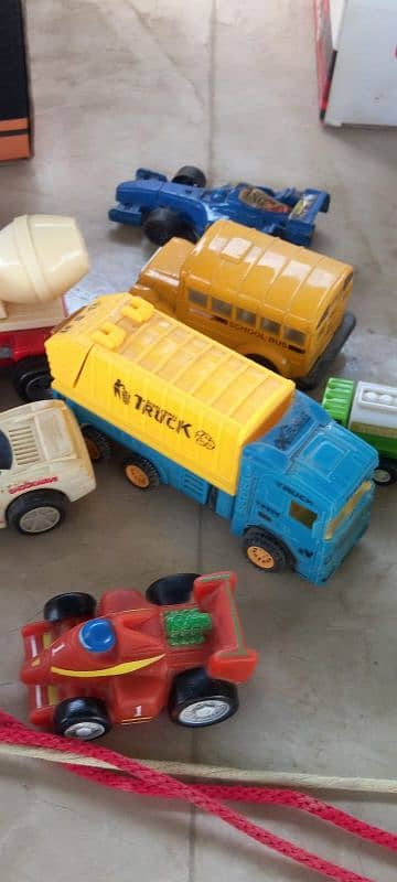 Different types of imported used toys 12