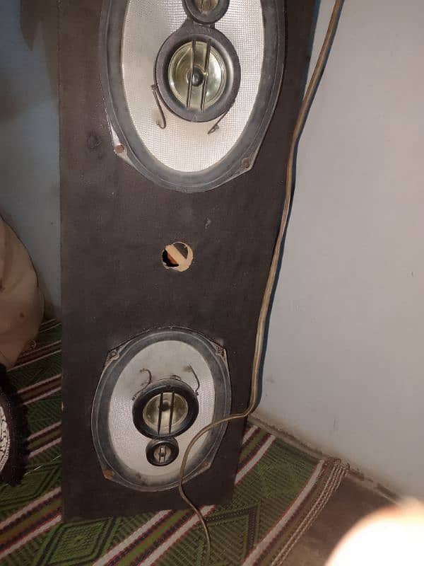 Kenwood 320 watt speaker pair 1