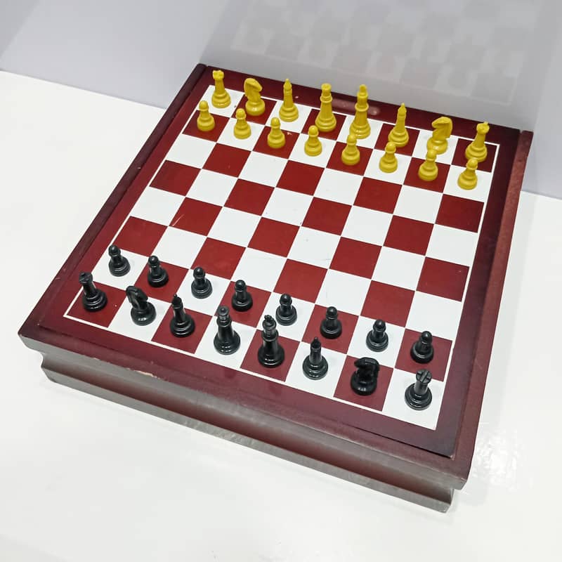 Vintage 1990s 11.5 inches Wooden Chess Set with Multi-Game Wood Case 1