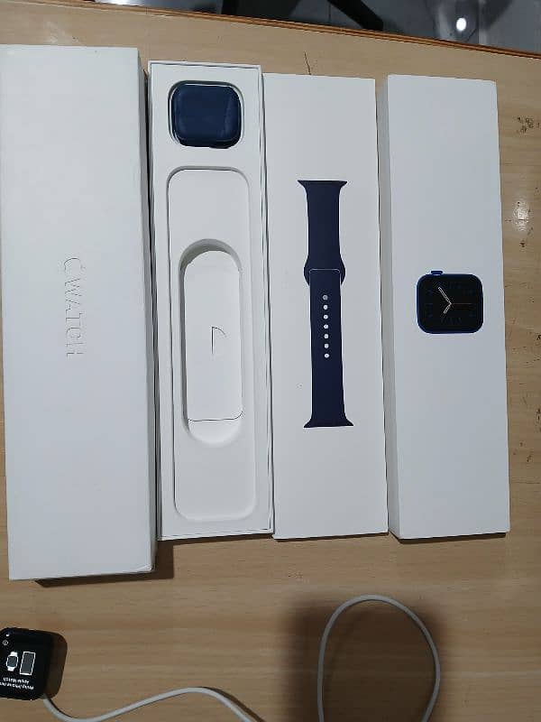 Apple watch series 6 40mm Blue/ Navy Spot Band 0