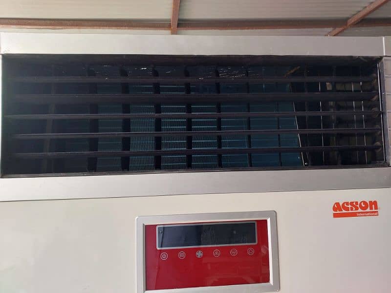 ACSON cabnit 7 ton look like brand new 1