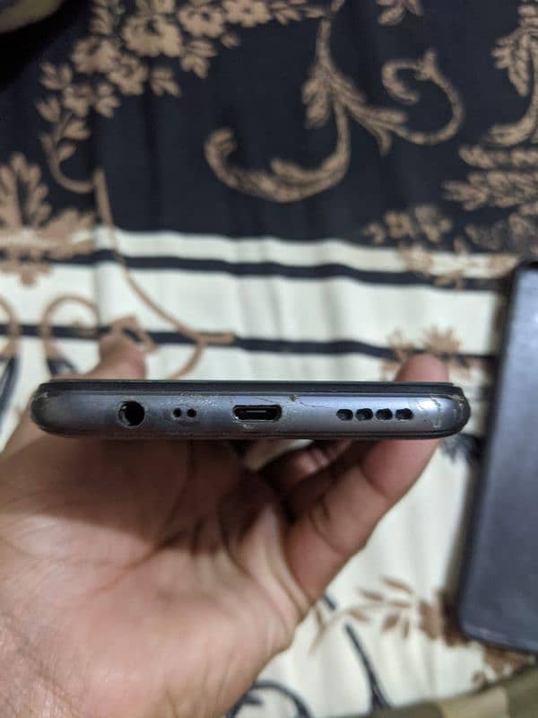 Realme C11 With Box Charger 2 32 6