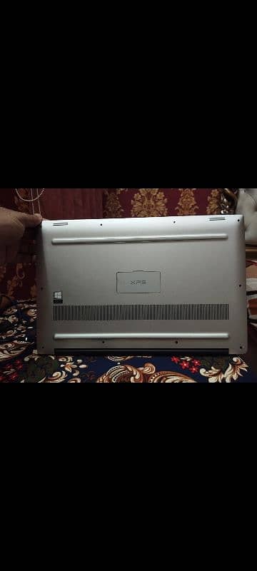 Dell XPS 15 9570 Core i5 8th Generation. 1
