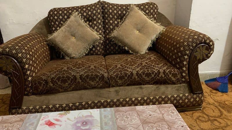 Sofa Set in good condition 3+2+1 5