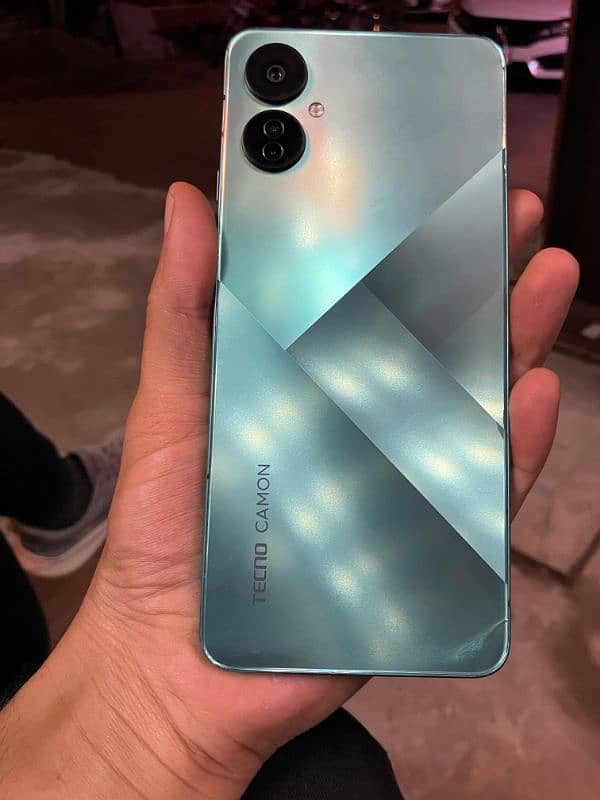 Tecno camon 19 new 8/10 with box org charger 0