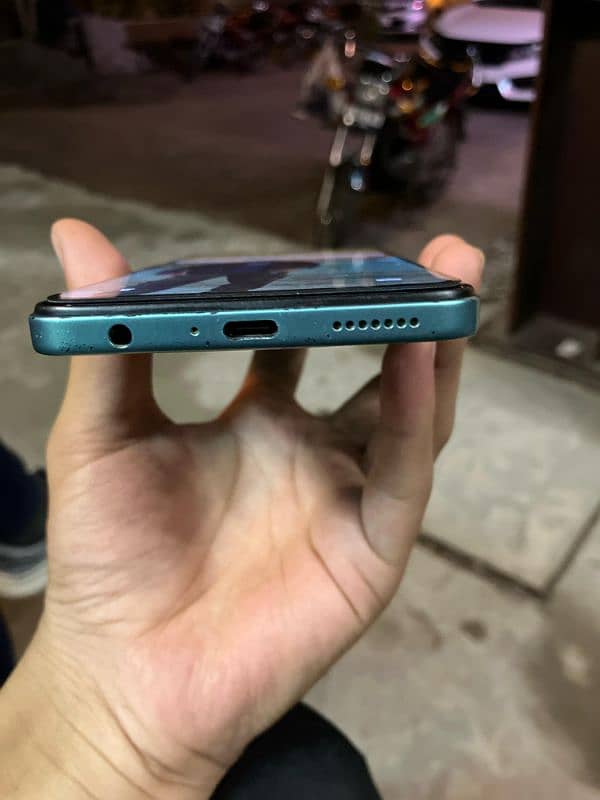 Tecno camon 19 new 8/10 with box org charger 1