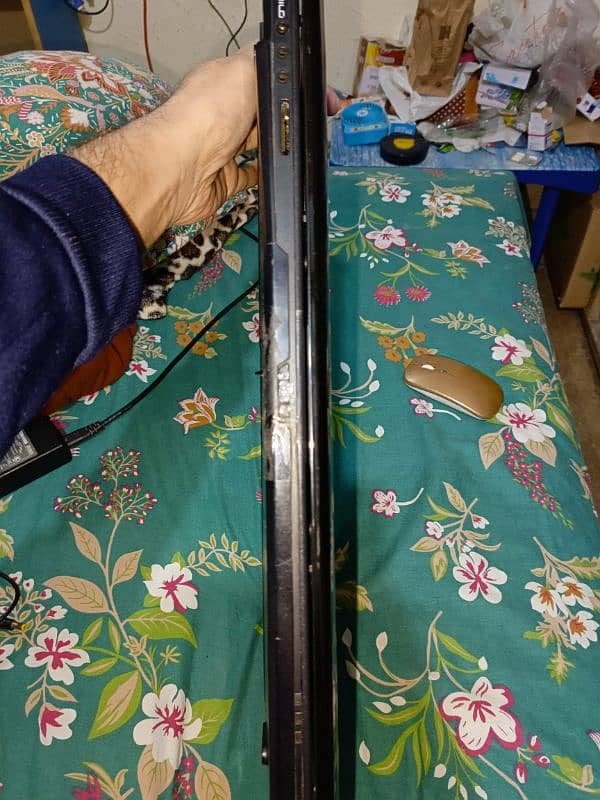 Big Laptop 17 Inch Screen  Amilo Pi 3625 3GB Ram 160 GB Hard Drive 2