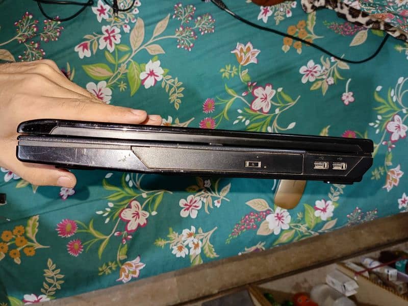 Big Laptop 17 Inch Screen  Amilo Pi 3625 3GB Ram 160 GB Hard Drive 5
