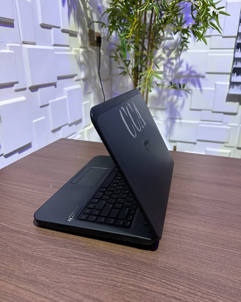 Dell Latitude 3440 | i3 4th | 8gb | 500gb HDD | 14inch screen 1