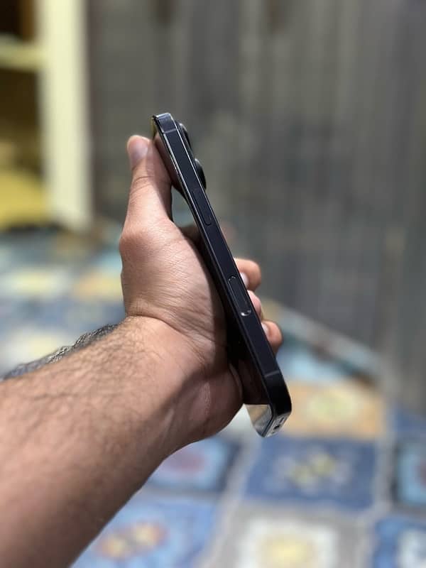 iPhone 16 Pro 256GB Non PTA Factory Unlock 1