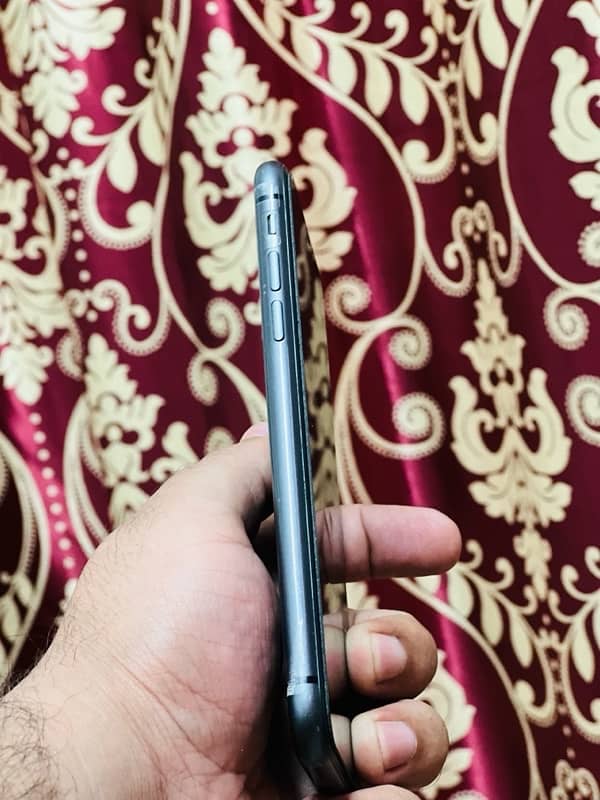 iphone 11 128gb pta approved 3