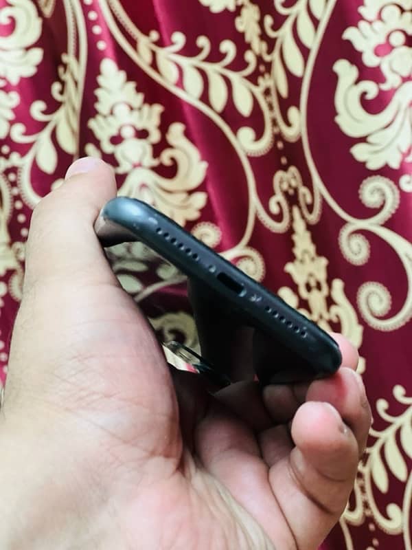 iphone 11 128gb pta approved 5