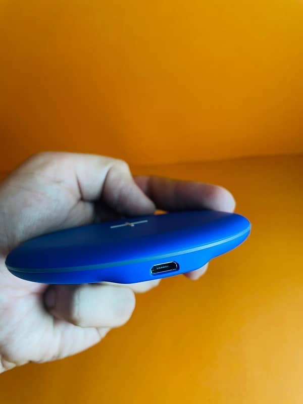 wireless Charging Pad  for I phone & android 2