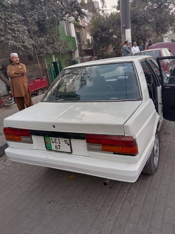 Nissan Sunny 1988 2