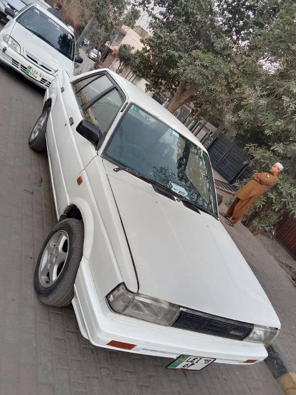 Nissan Sunny 1988 6