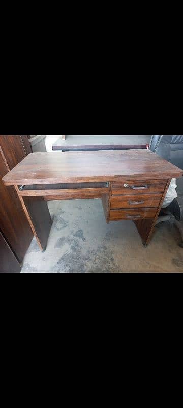 study table for sale 0
