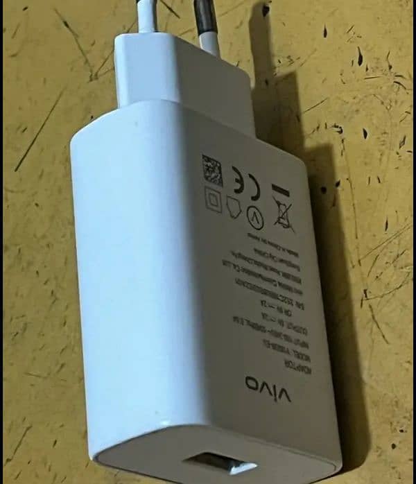 vivo y33s ka original dull engine charger 1