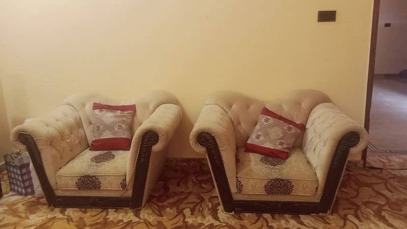 7 seater sofa set with cousins perfect body ,foam and fabric 1