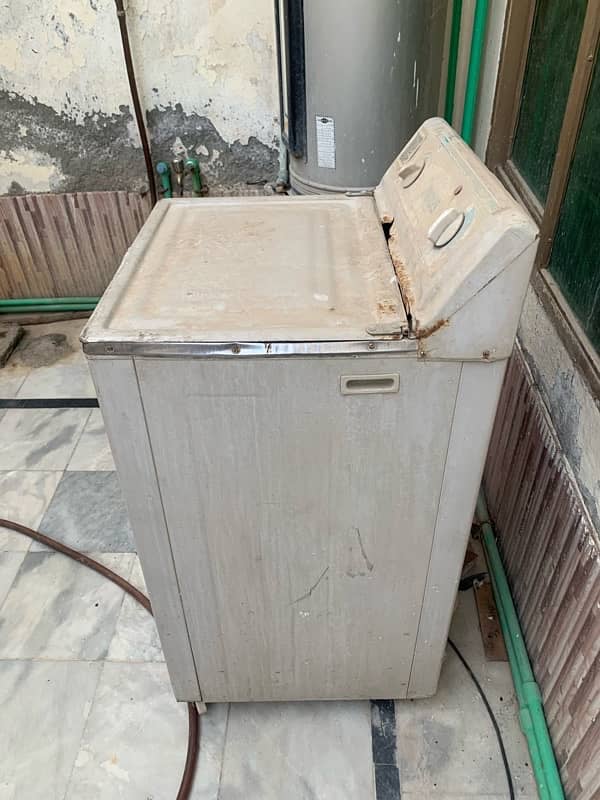 Indus washing machine is available for sale - Good condition 6